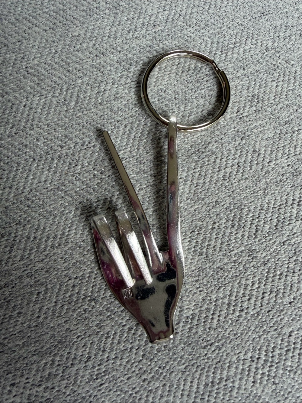 Fork Peace Keychain - Picture 3 of 5